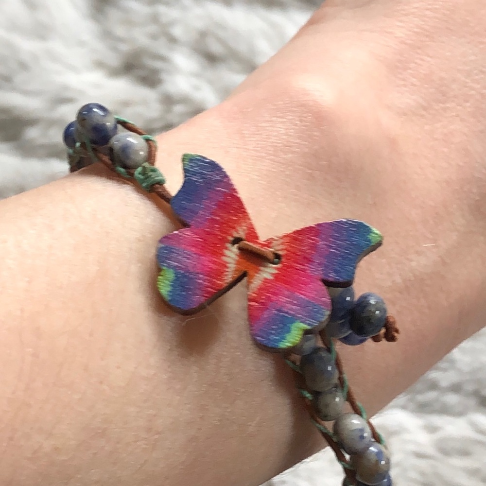 2/$25!‎ ⭐️ Colorful beaded bracelet butterfly charm
